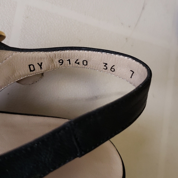 Shoes - Picture 4 of 4